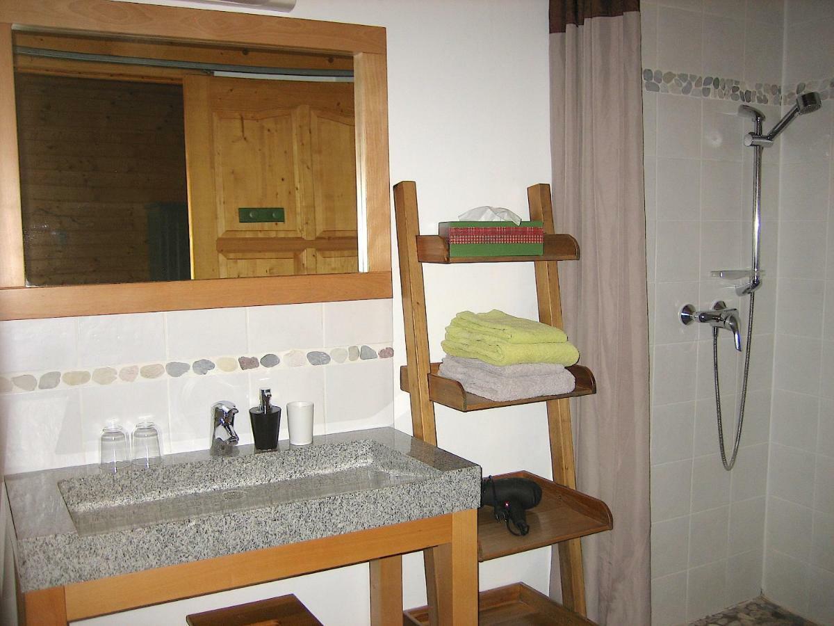 Chambres D'Hotes La Pierre D'Oran LʼArgentière-la-Bessée Kültér fotó